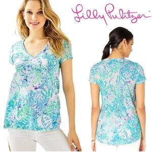 Lilly Pulitzer Etta Amethyst Blue patterned Fitted Short Sleeve Tee size xs